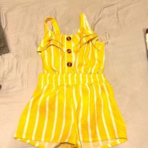 Girls fashion 2 piece set🍋💛